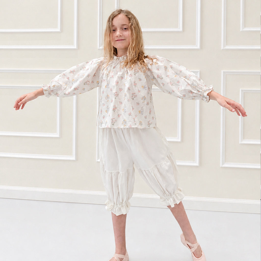 NOU NOU Judy Wide-Leg Cotton Pants Ivory – girls bottom close-up detail