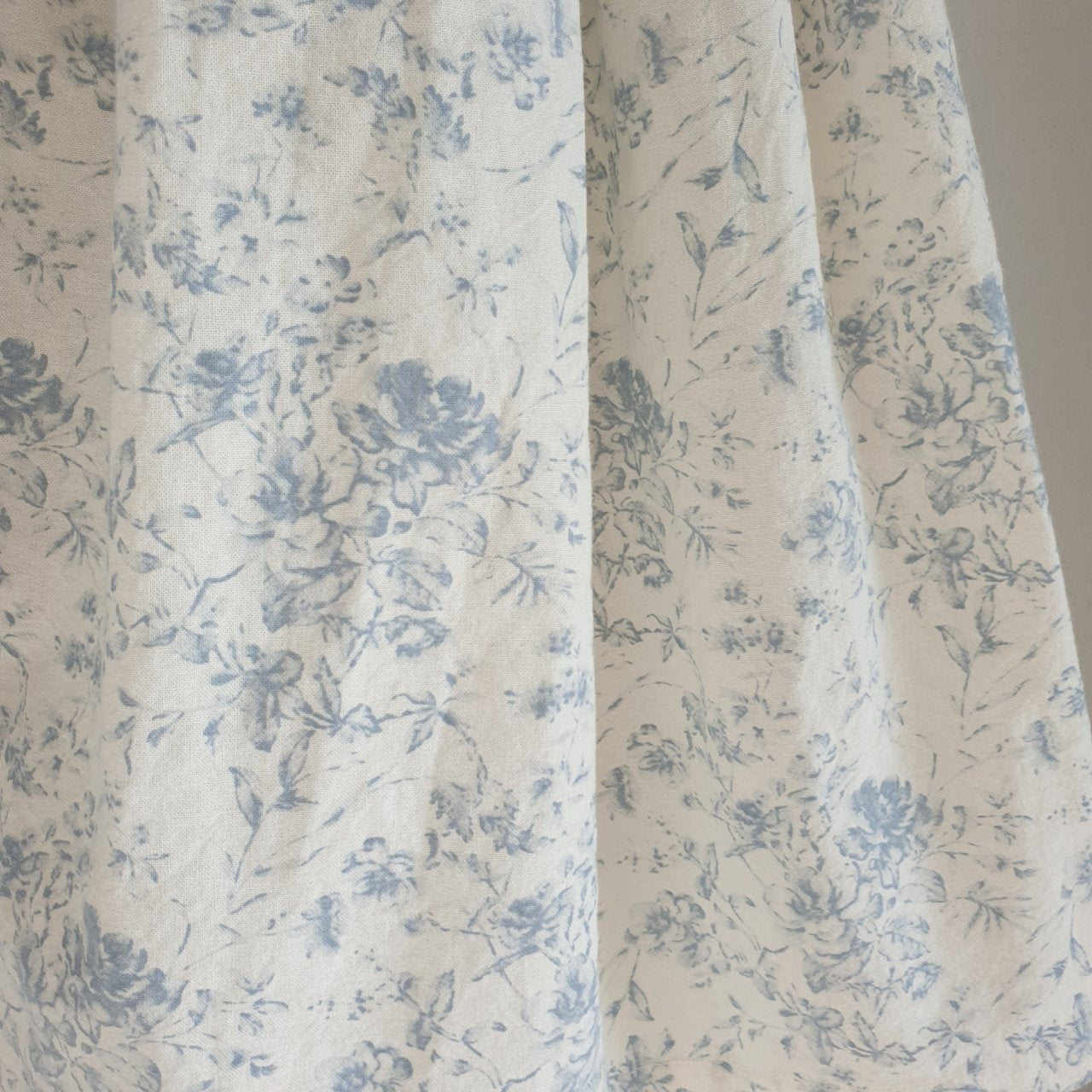Eclair Hailey Toile De Jouy Print Dress Blue – girls dress close-up detail