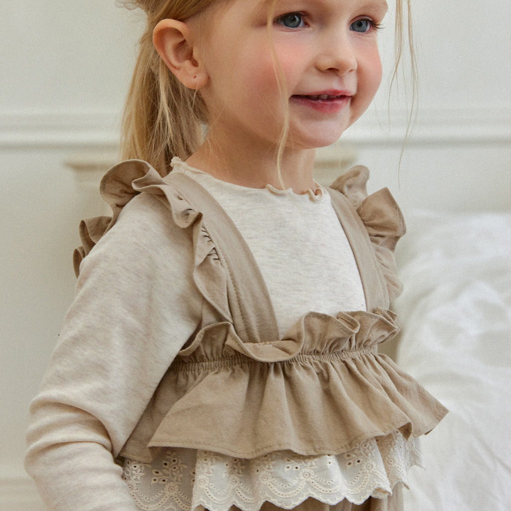 ROA Lace Frill Overalls Brown – girls dress close-up detail
