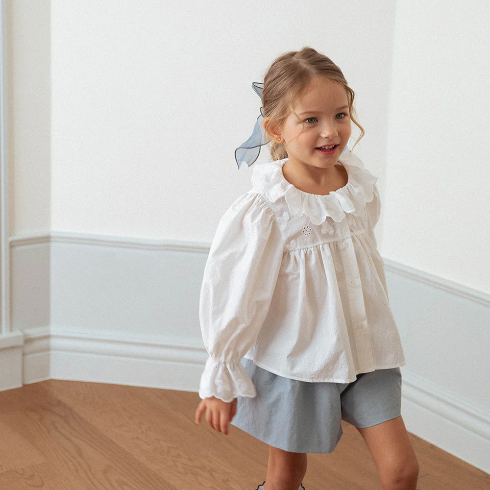 NOU NOU Olive Linen Relaxed Blouse Ivory – girls top close-up detail