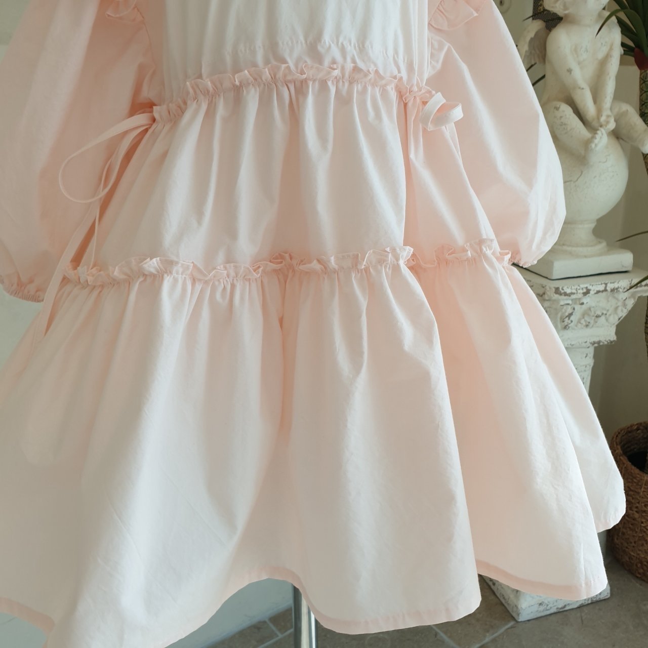 Eclair Eva Tiered Puff Sleeve Dress Pink – girls dress close-up detail